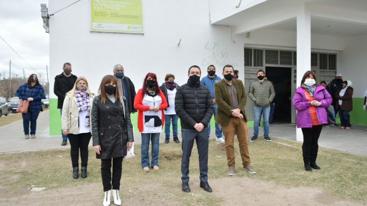 El intendente Andrés Watson en el barrio Malvinas