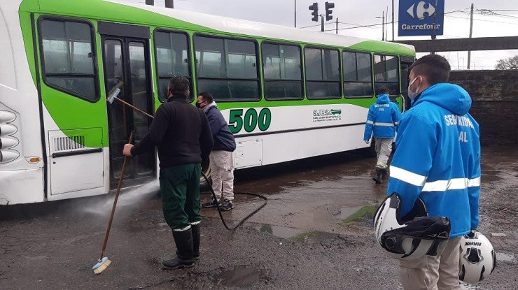 Continúa la desinfección en colectivos