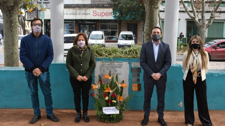 El intendente Andrés Watson saludó a los y las periodistas