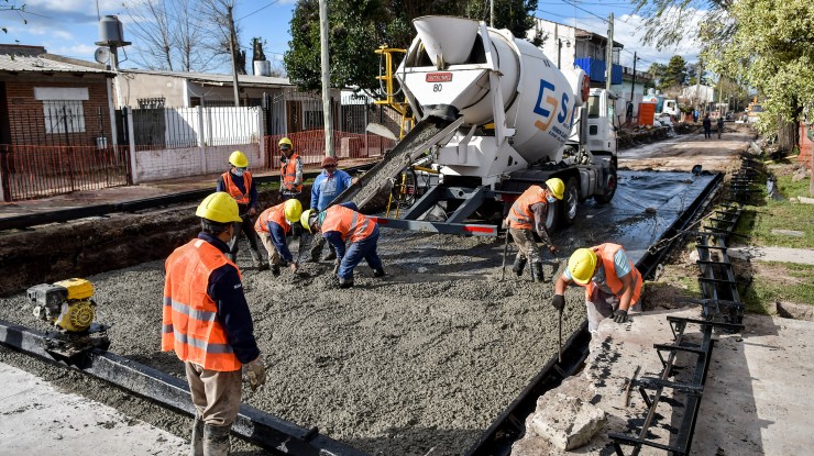 Licitan obras de pavimentación para Ingeniero Allan y Bosques