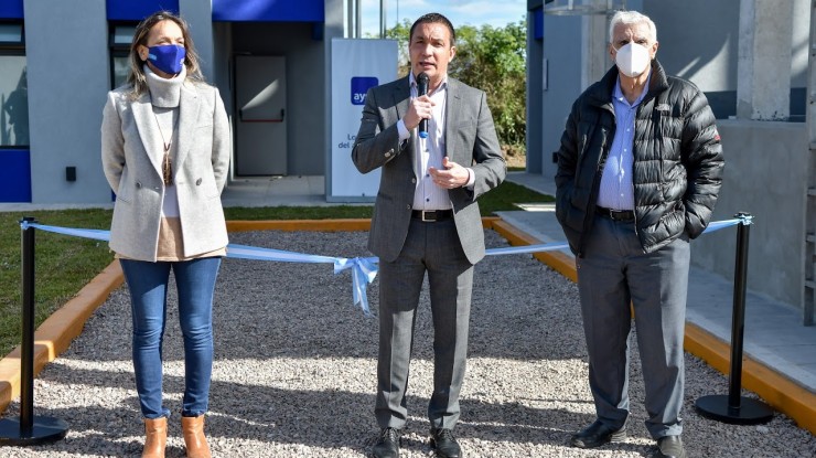 Watson y Galmarini inauguran nuevas instalaciones de AySa en Varela