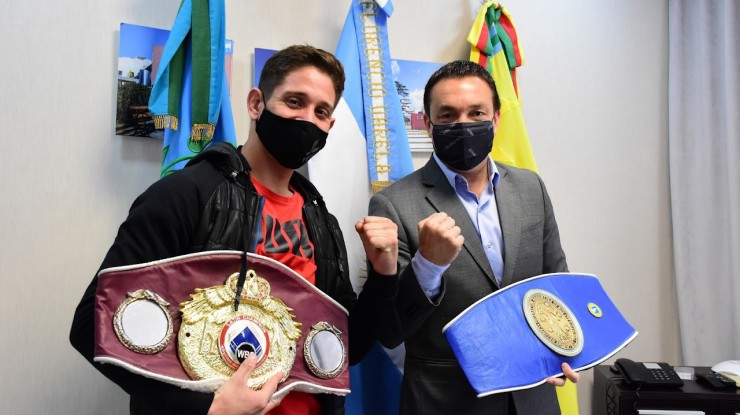 Watson con el campeón argentino y latino de boxeo